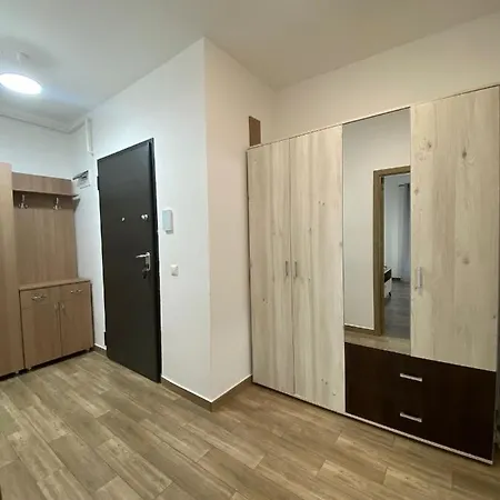 Plazza Mall-studio